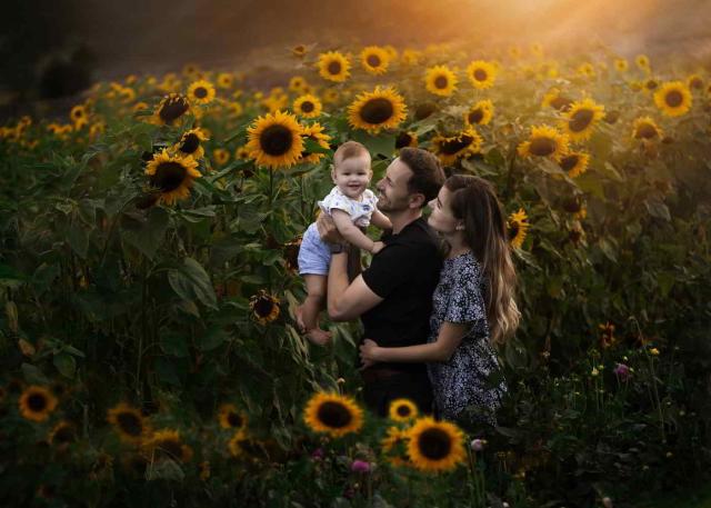 Outdoor family photo shoot
