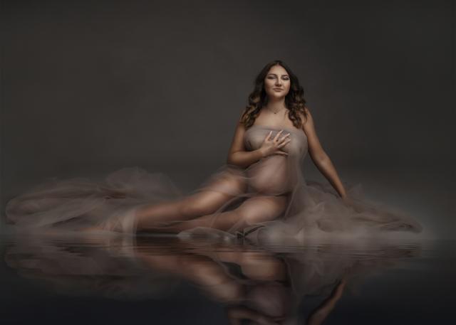 Luxuriöses Babybauch-Fotoshooting