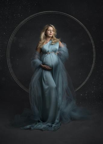 Studio-Babybauch-Shooting in Zürich