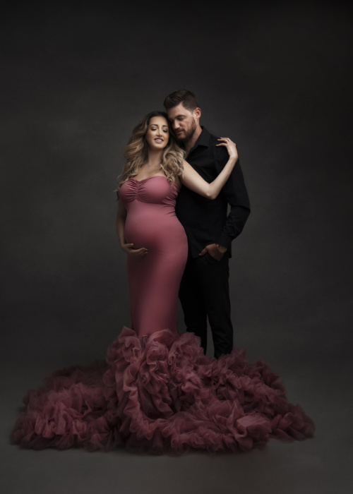 Maternity photographs with partner in Zurich