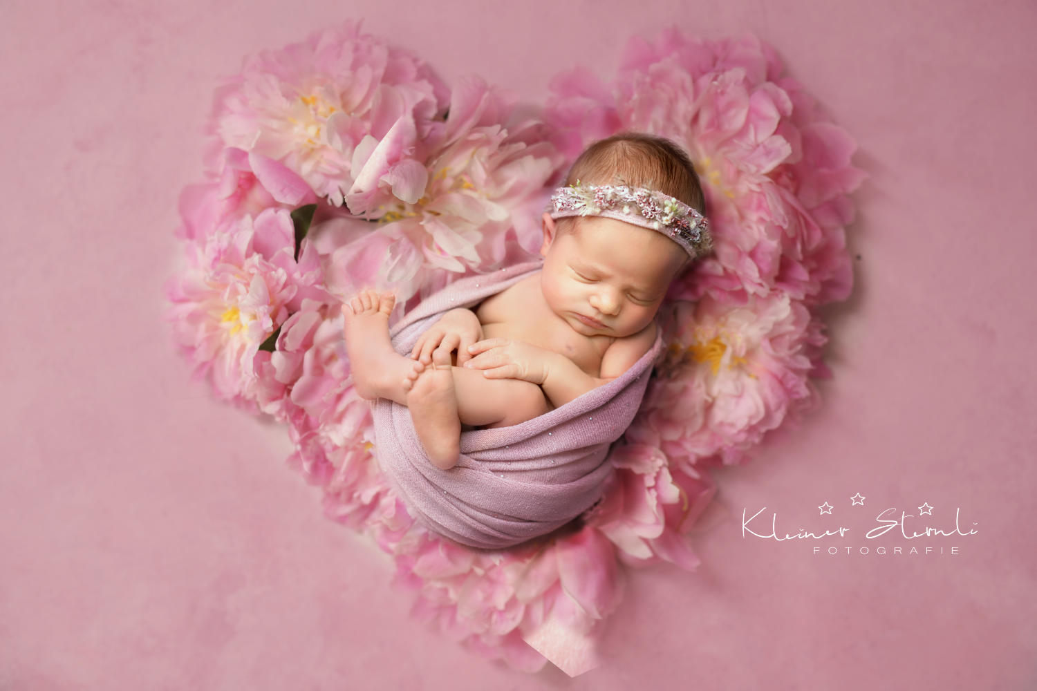 Baby Fotoshooting bei Neugeborenen Fotograf in Zürich