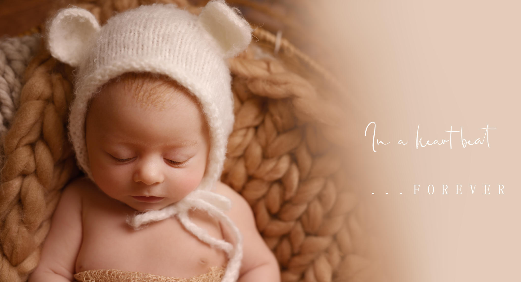 Neugeborene Baby wahrend Fotoshooting in Zurich